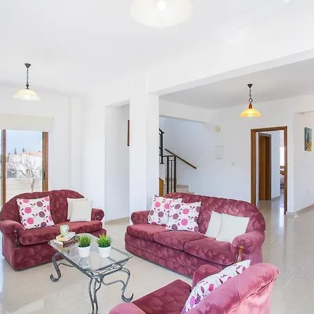 빌라 In Sleeps 6 Includes Swimming Pool Air Con And Wifi 9 7